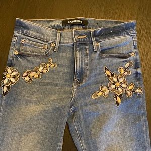 Express embellished jeans size 4 color blue